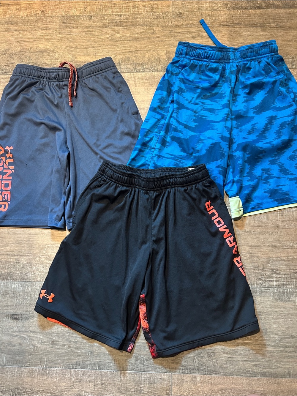 Under Armour L Shorts